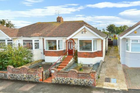 2 bedroom semi-detached bungalow for sale