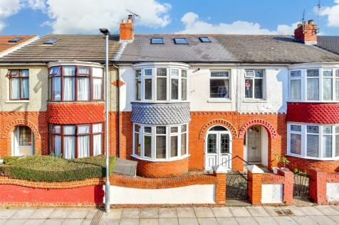 4 bedroom terraced house for sale