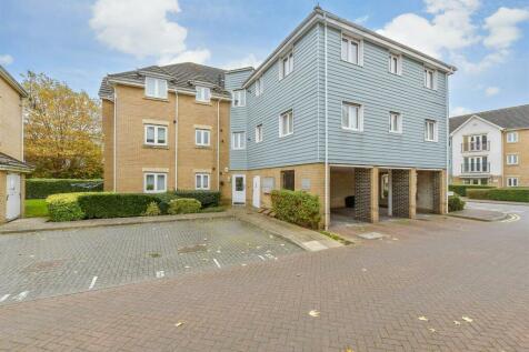 1 bedroom ground floor flat for sale