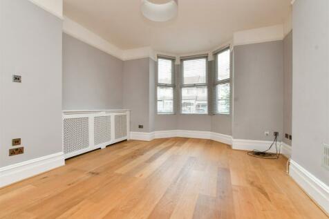 2 bedroom ground floor flat for sale