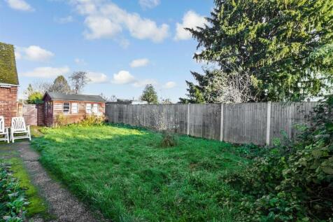 2 bedroom detached bungalow for sale