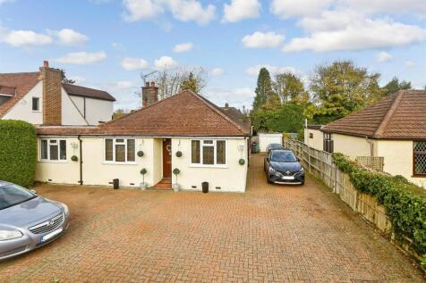 3 bedroom detached bungalow for sale