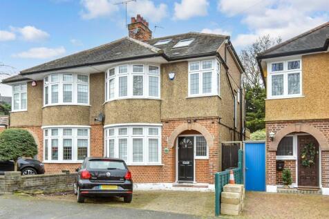 4 bedroom semi-detached house for sale