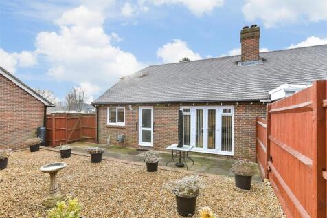 2 bedroom semi-detached bungalow for sale