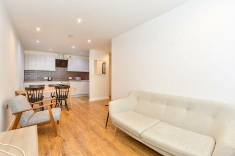 1 bedroom ground floor flat for sale