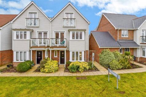 4 bedroom town house for sale
