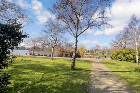 1 bedroom ground floor flat for sale