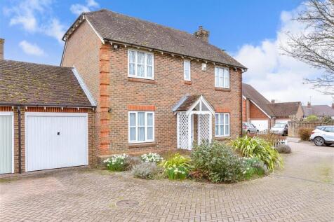 Hop Pocket Close, Tonbridge TN17 4 bed link detached house for sale