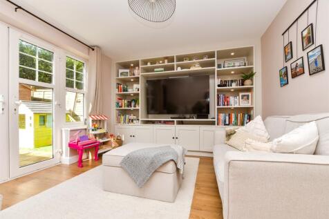 3 bedroom mews property for sale