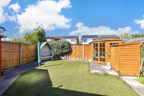 2 bedroom semi-detached bungalow for sale