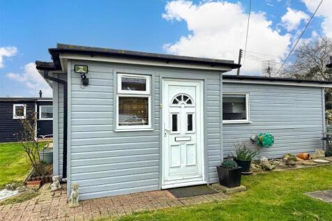 2 bedroom park home for sale