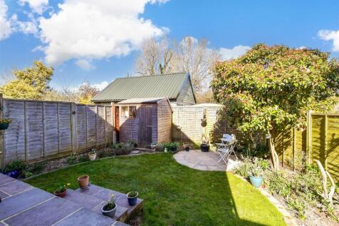 Station Road, Horsham RH13 3 bed detached house for sale