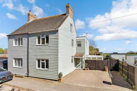 Sevenscore Farm Cottages, Ramsgate CT12 4 bed semi