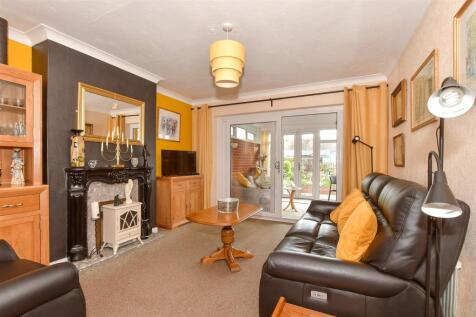 4 bedroom chalet for sale