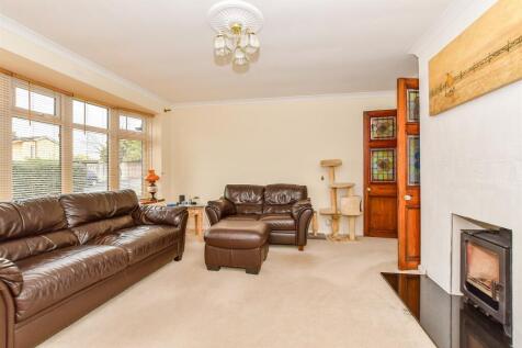 5 bedroom semi-detached house for sale