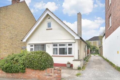 2 bedroom bungalow for sale