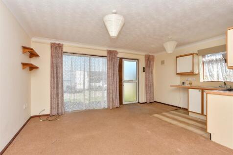 2 bedroom semi-detached bungalow for sale
