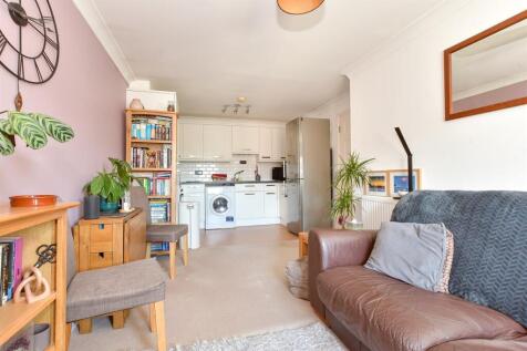 1 bedroom flat for sale