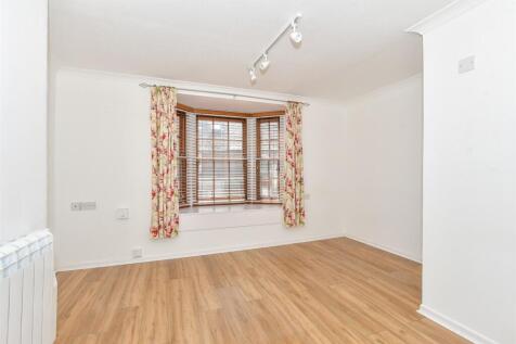 2 bedroom maisonette for sale