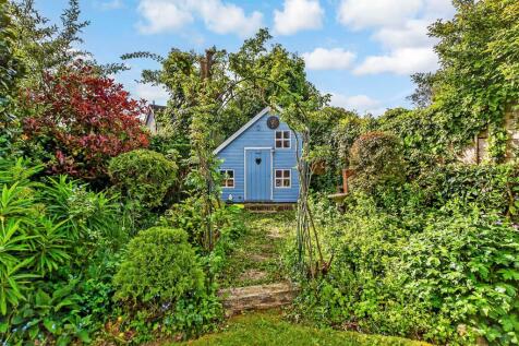 4 bedroom chalet for sale