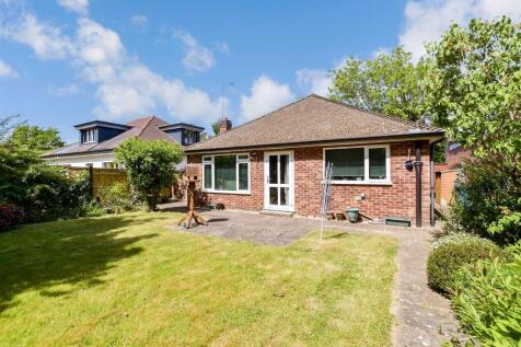 2 bedroom detached bungalow for sale