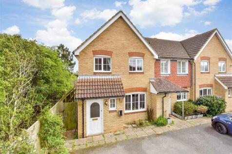 3 bedroom end of terrace house for sale