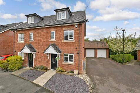 4 bedroom semi-detached house for sale