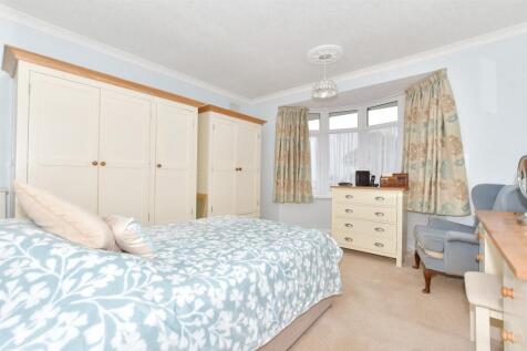 Meverall Avenue, Ramsgate CT12 3 bed detached bungalow for sale