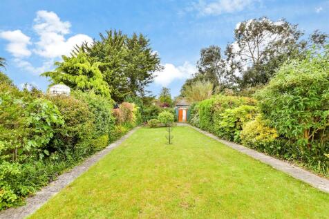 4 bedroom chalet for sale