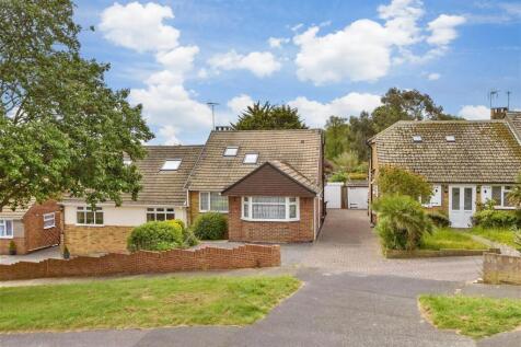 4 bedroom chalet for sale