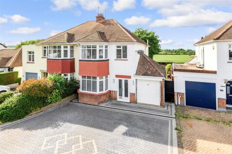 Brompton Farm Road, Rochester ME2 3 bed semi