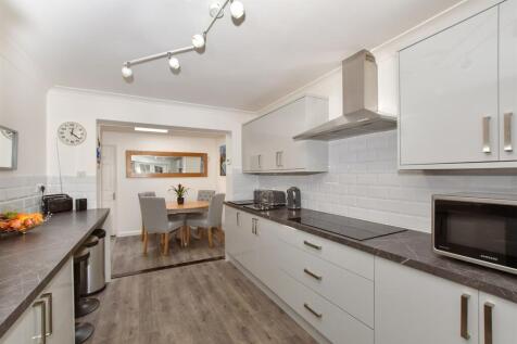 3 bedroom semi-detached bungalow for sale