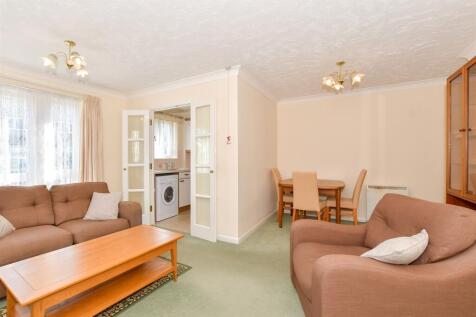 2 bedroom ground floor flat for sale