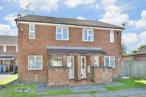 1 bedroom maisonette for sale