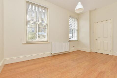 2 bedroom ground floor flat for sale