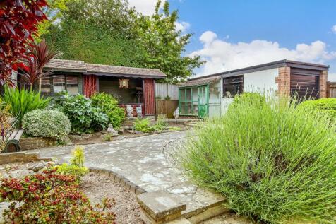 3 bedroom semi-detached bungalow for sale
