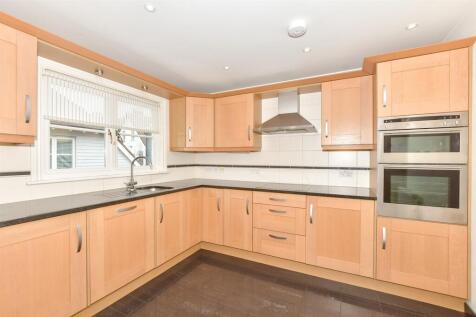 2 bedroom detached house for sale