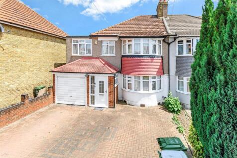 4 bedroom semi-detached house for sale