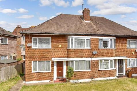 2 bedroom maisonette for sale