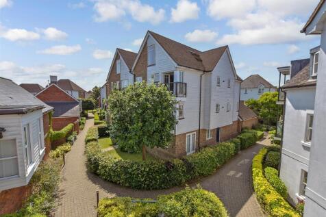 Spencer Place, West Malling ME19 2 bed flat for sale