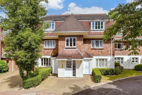 1 bedroom ground floor flat for sale