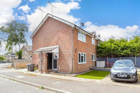 1 bedroom end of terrace house for sale