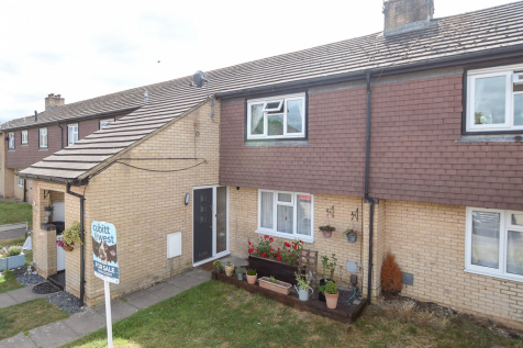 1 bedroom ground floor maisonette for sale