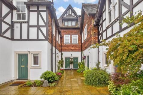 2 bedroom mews property for sale