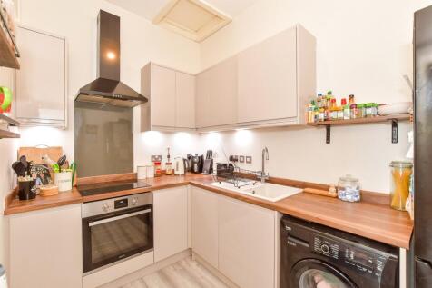 1 bedroom flat for sale