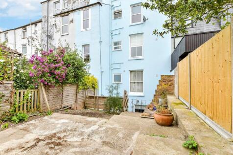 Claremont House, Deal CT14 1 bed apartment for sale