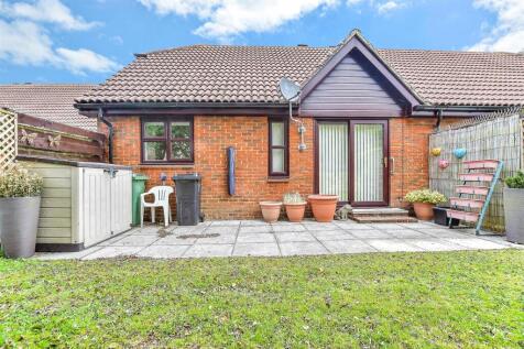 2 bedroom semi-detached bungalow for sale