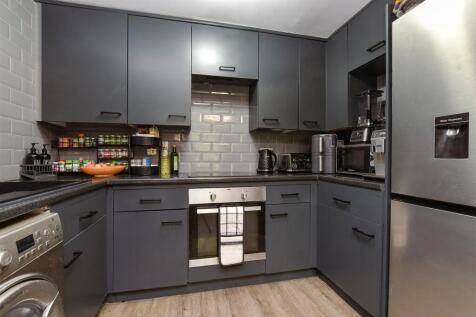 1 bedroom flat for sale