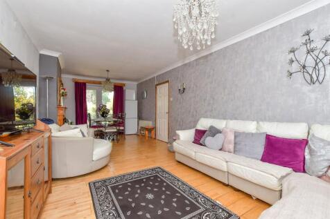 4 bedroom bungalow for sale