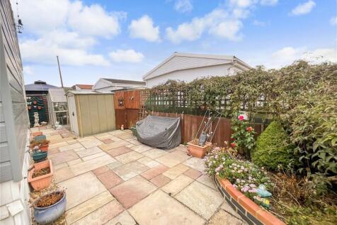 2 bedroom park home for sale